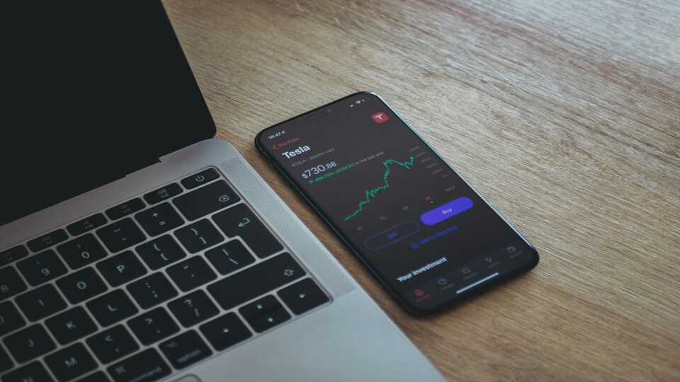 新加坡指数万能寿险（IUL）解析：保障与财富增长双赢策略Index Universal Life (IUL) Insurance in Singapore: Flexible Protection & Wealth Growth Explained